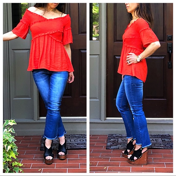 ✨LAST ONE ✨Dark coral gathered bell sleeves top - Picture 5 of 8